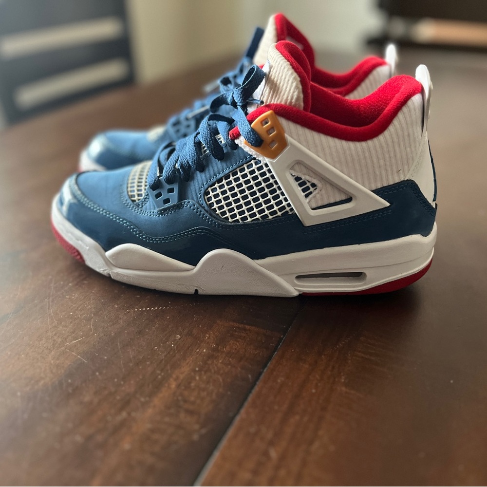 Air Jordan 4 Retro Big Kids Size 7Y